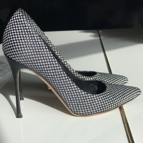 sergio rossi godiva pumps